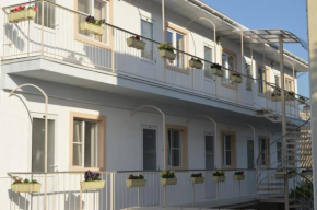 Tvoy Dom Guest House